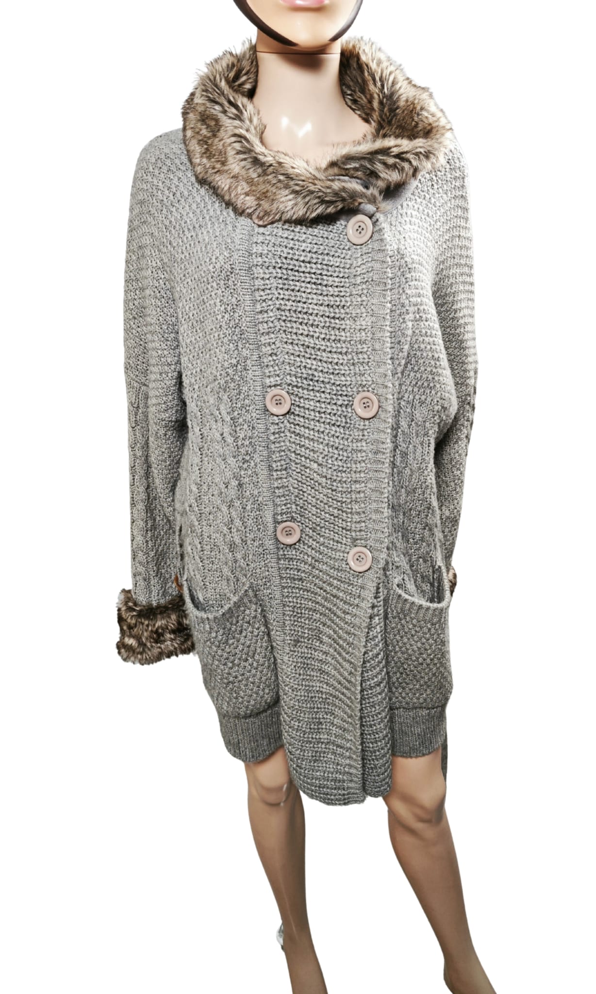 Abrigo vintage ETIEM de segunda mano curvy gris con pelo sintético y cinturón | Tallas 46–56