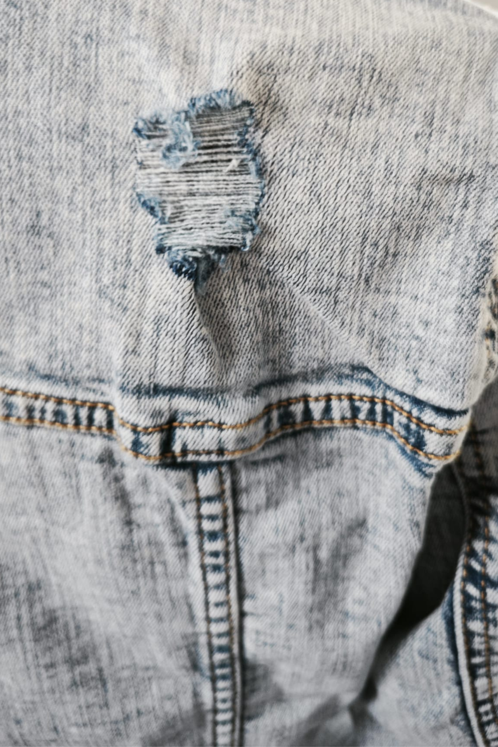 💙✨ Chaqueta vaquera EDC by ESPRIT • Denim Claro • Corte Clásico Premium ✨💙