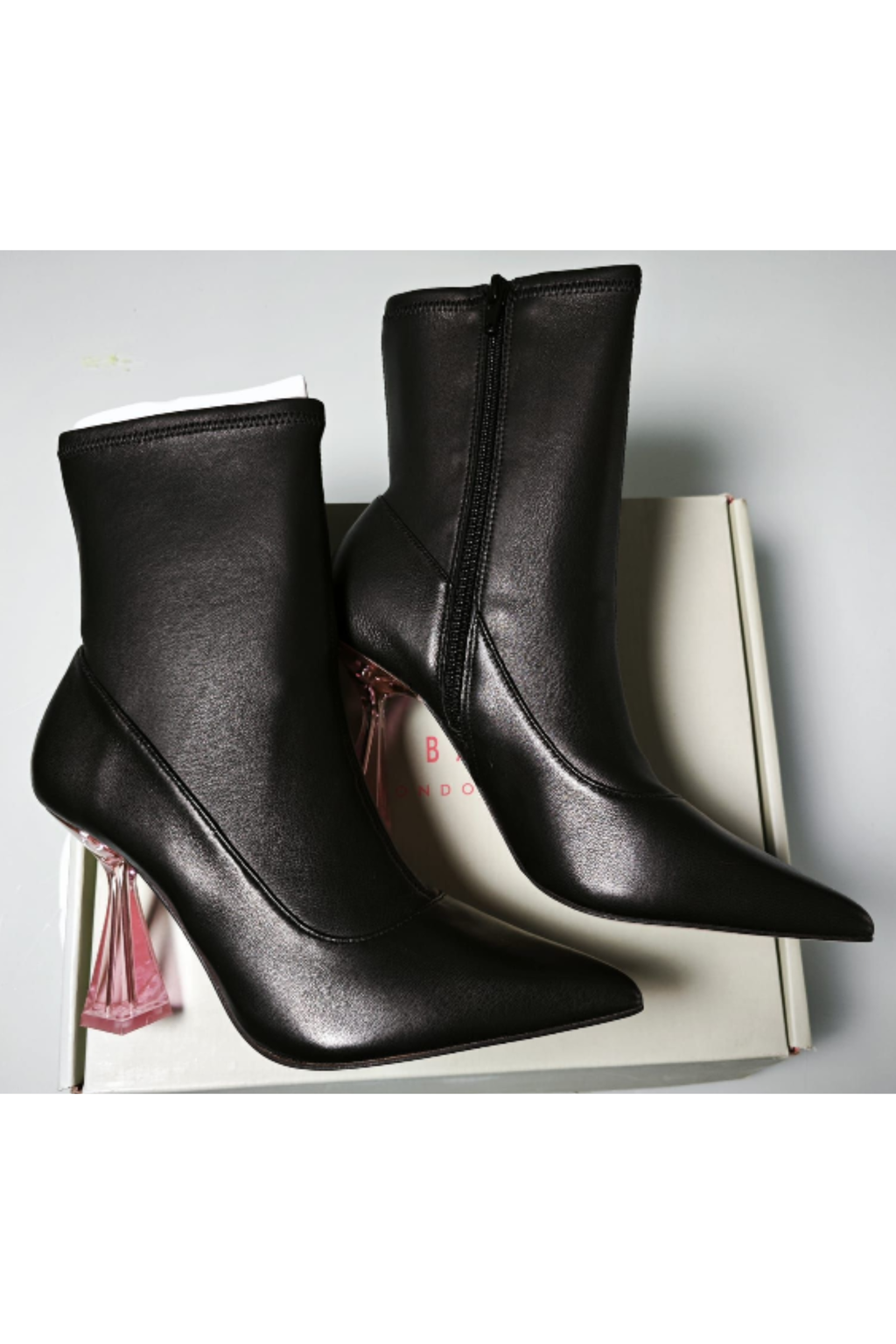 ✨💖 Ted Baker London — Botines negros de lujo con tacón rosa 💖✨