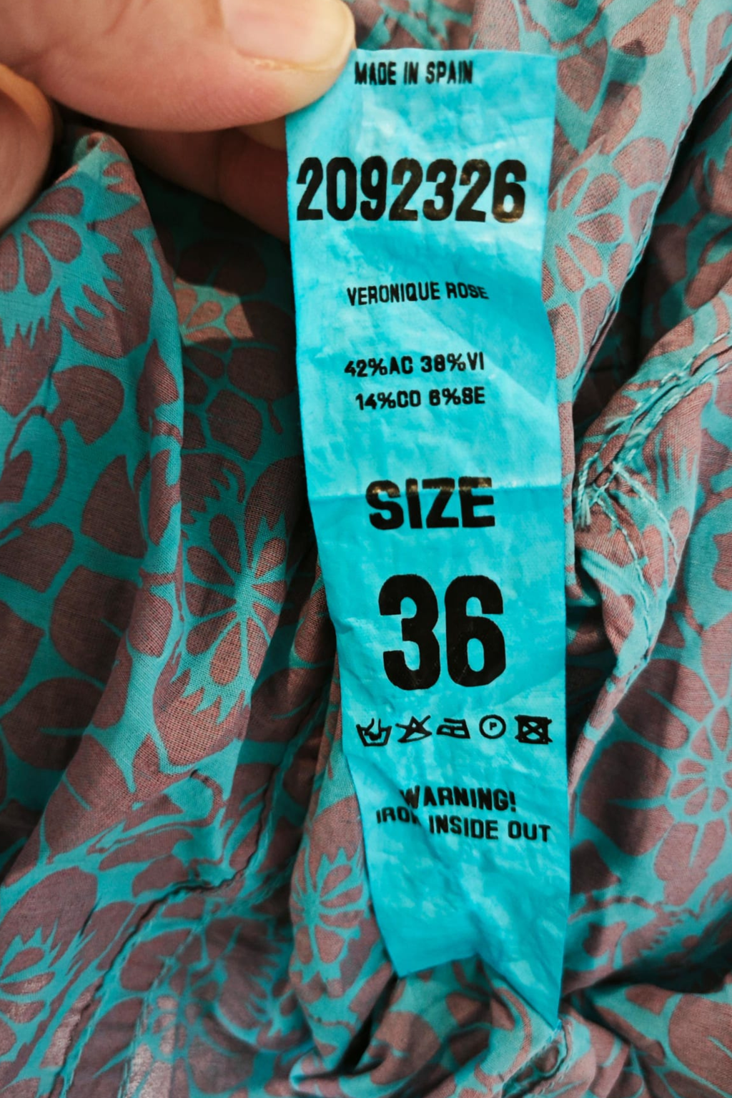 💙💜 Chaqueta Custo Barcelona “Veronique Rose” – Estampado Floral Exclusivo 💙💜
