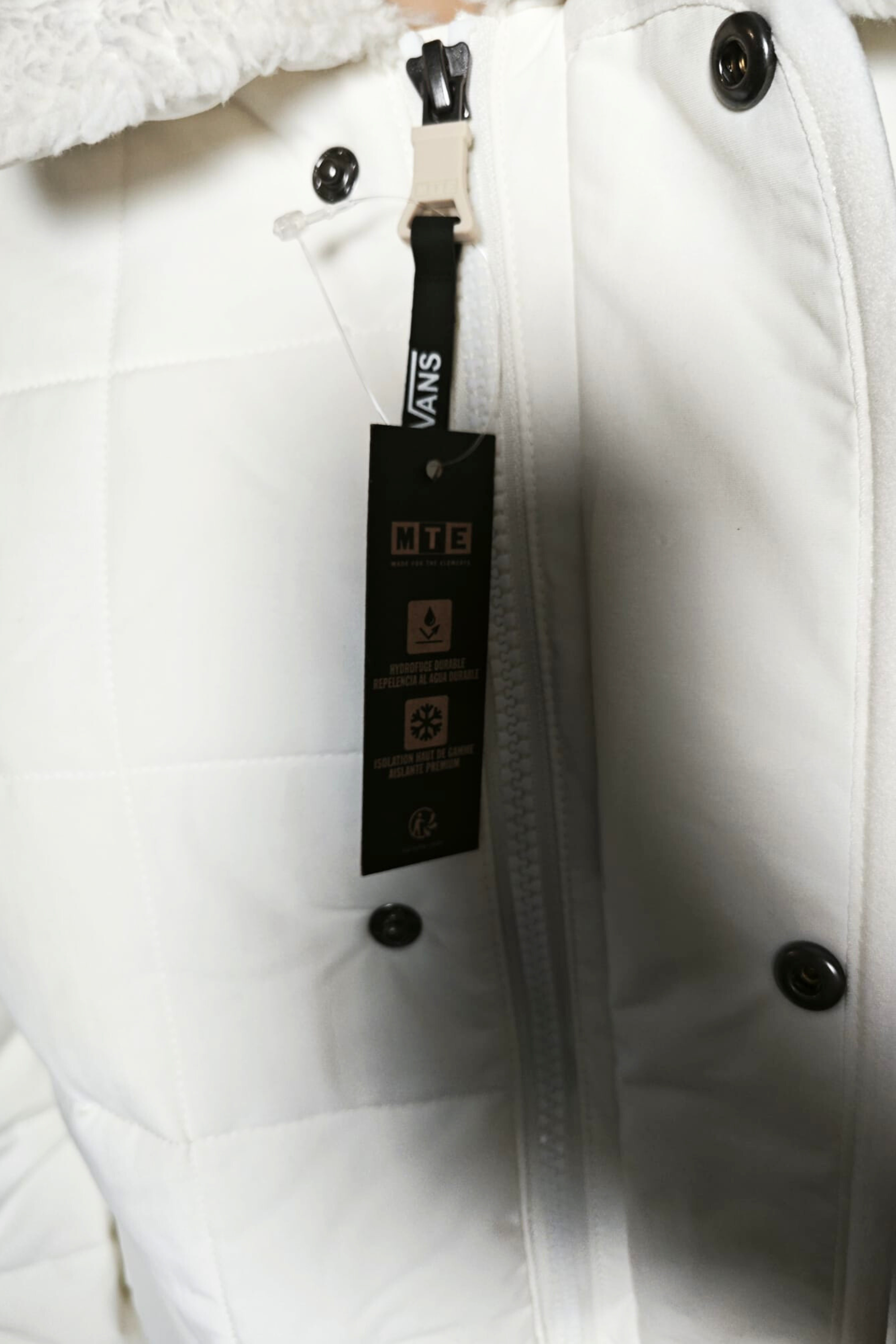 🤍✨ Chaqueta VANS Millie Jacket Blanca – Acolchada e Impermeable ❤️