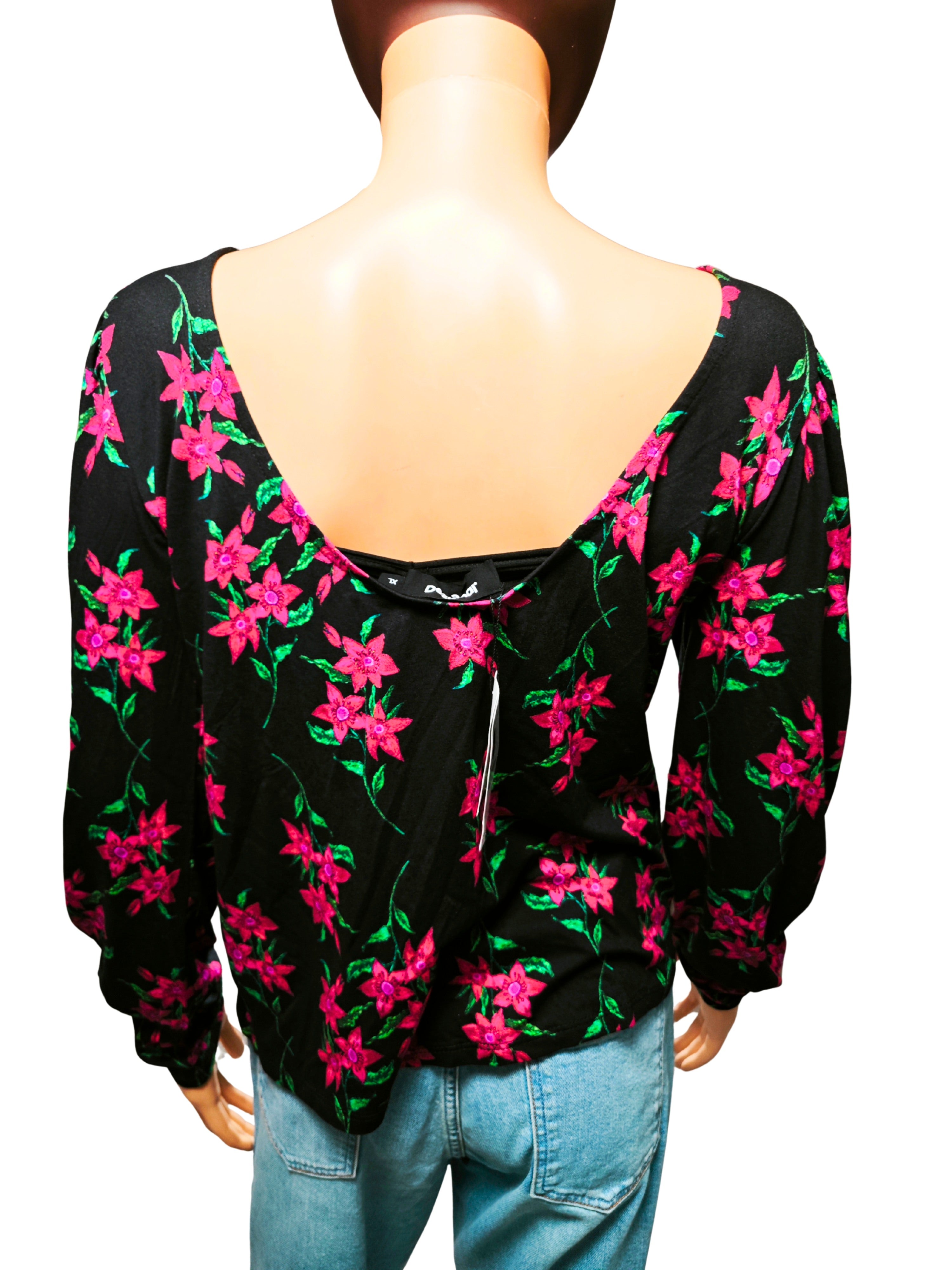💗🌺 Blusa floral DESIGUAL negra con flores fucsia – espalda abierta sexy 🌺💗
