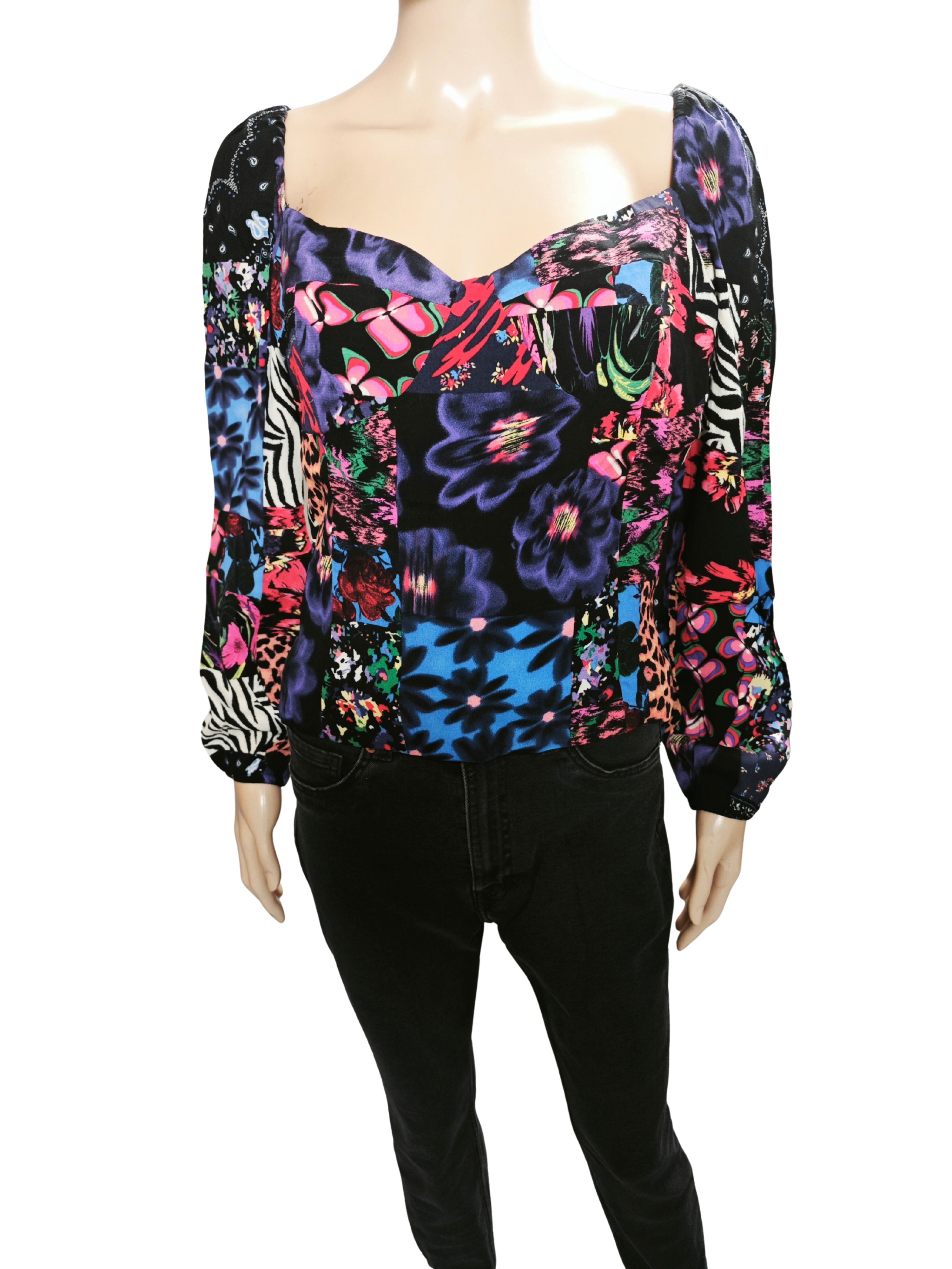 🖤🌺 Blusa patchwork DESIGUAL multicolor – escote corazón y mangas abullonadas🖤🌺