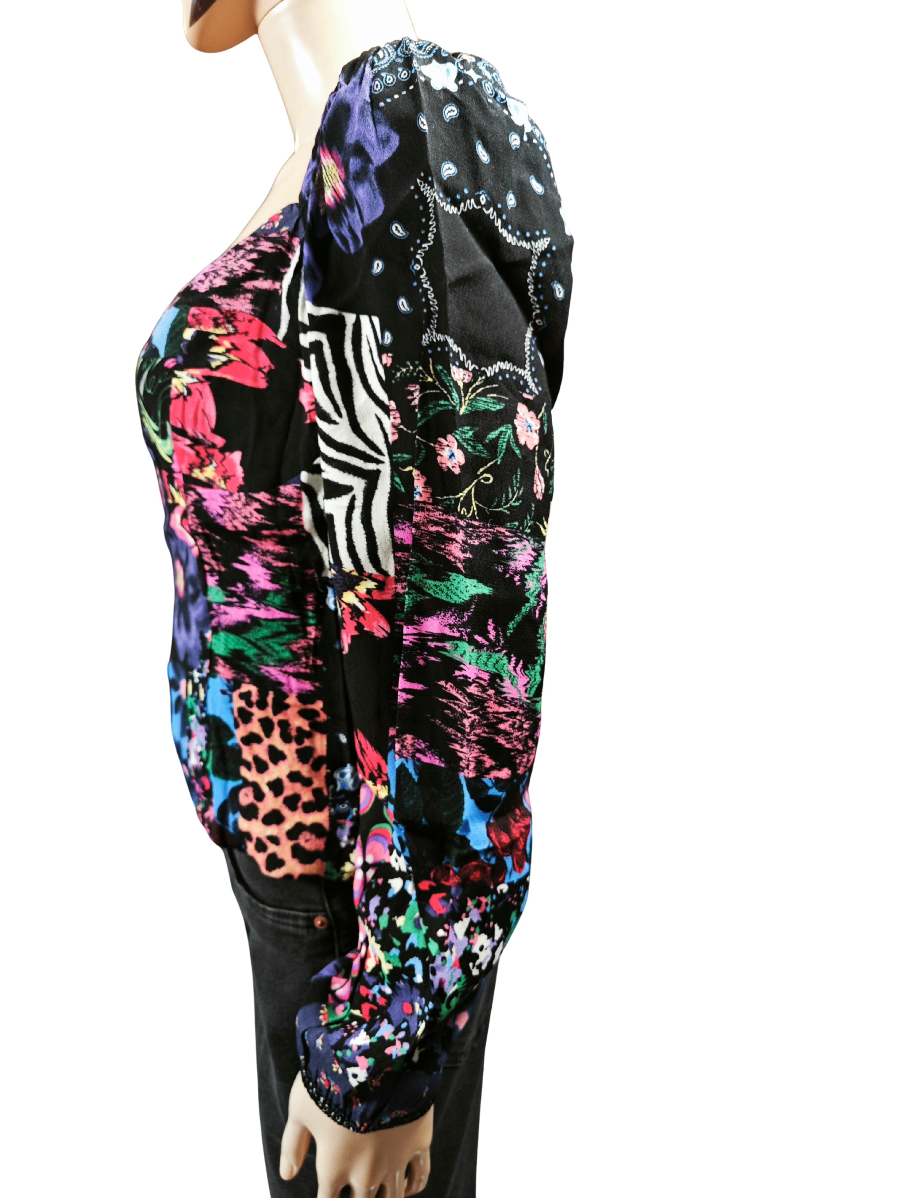 🖤🌺 Blusa patchwork DESIGUAL multicolor – escote corazón y mangas abullonadas🖤🌺