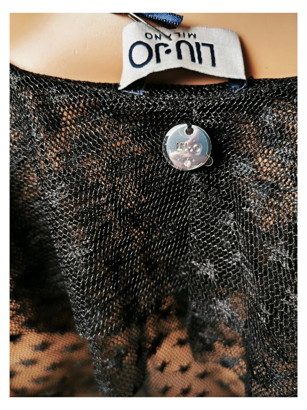 ❤️🖤 Blusa de tul plumeti LIU JO Milano – Transparencias y volantes 💗🖤