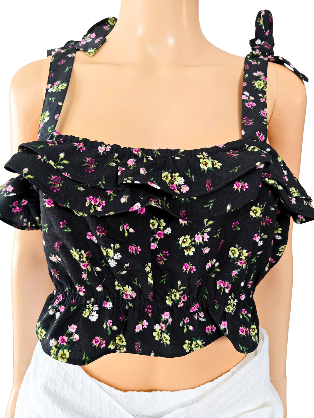 🖤 Crop top H&M negro floral con volantes y tirantes ajustables 🖤
