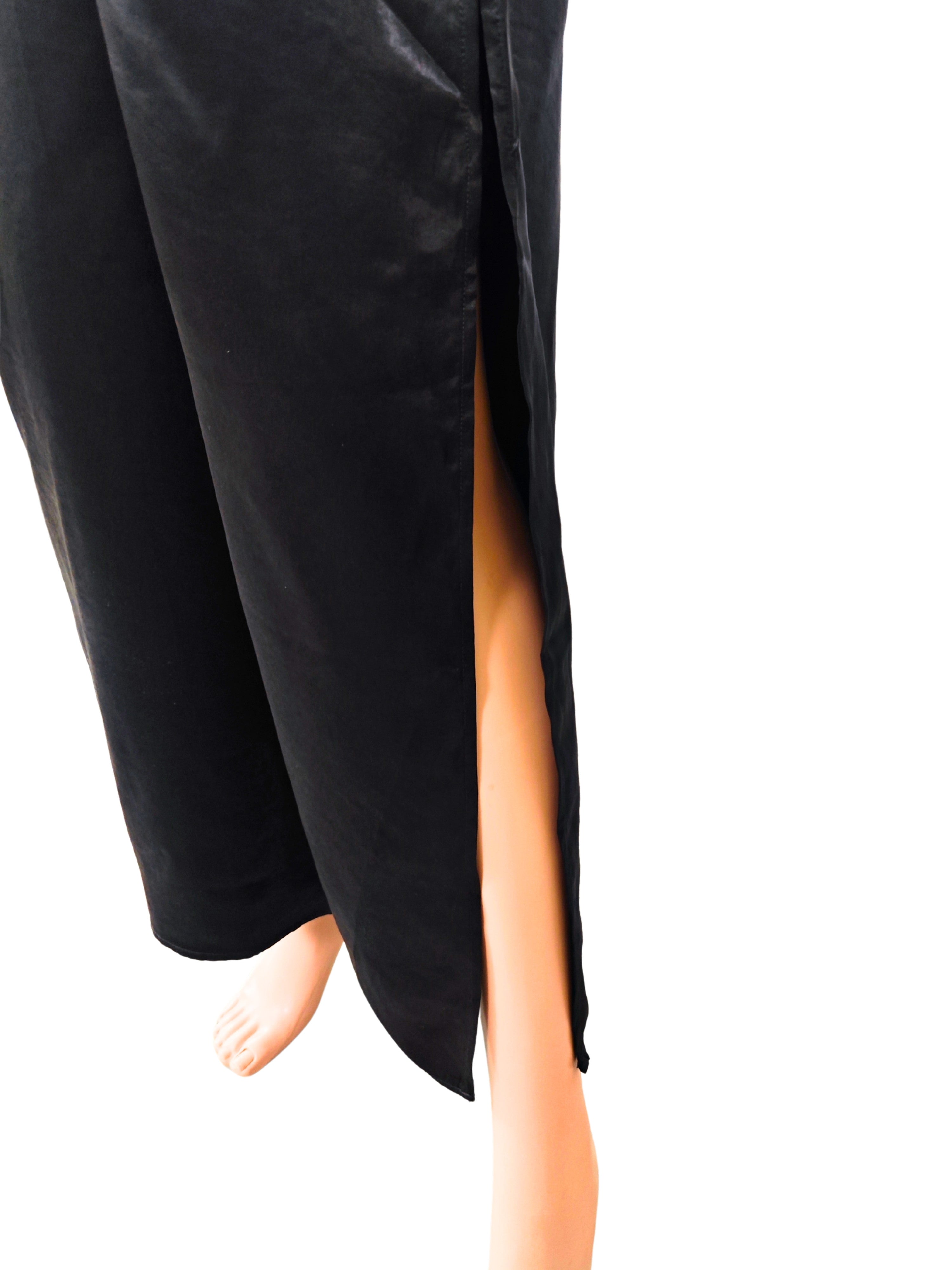 🖤 Vestido largo satinado negro H&M . Elegancia que deslumbra con cada movimiento🖤