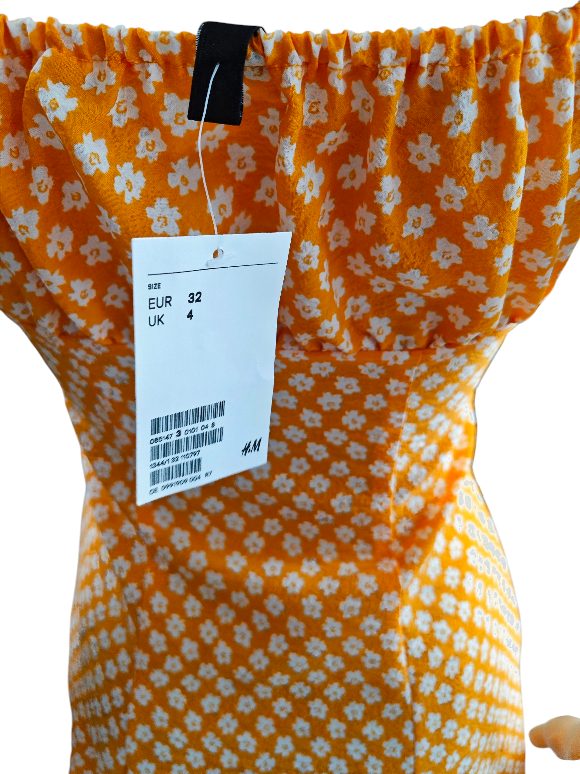 🍊 Vestido corto naranja flores manga abullonada – Talla 32 🌼