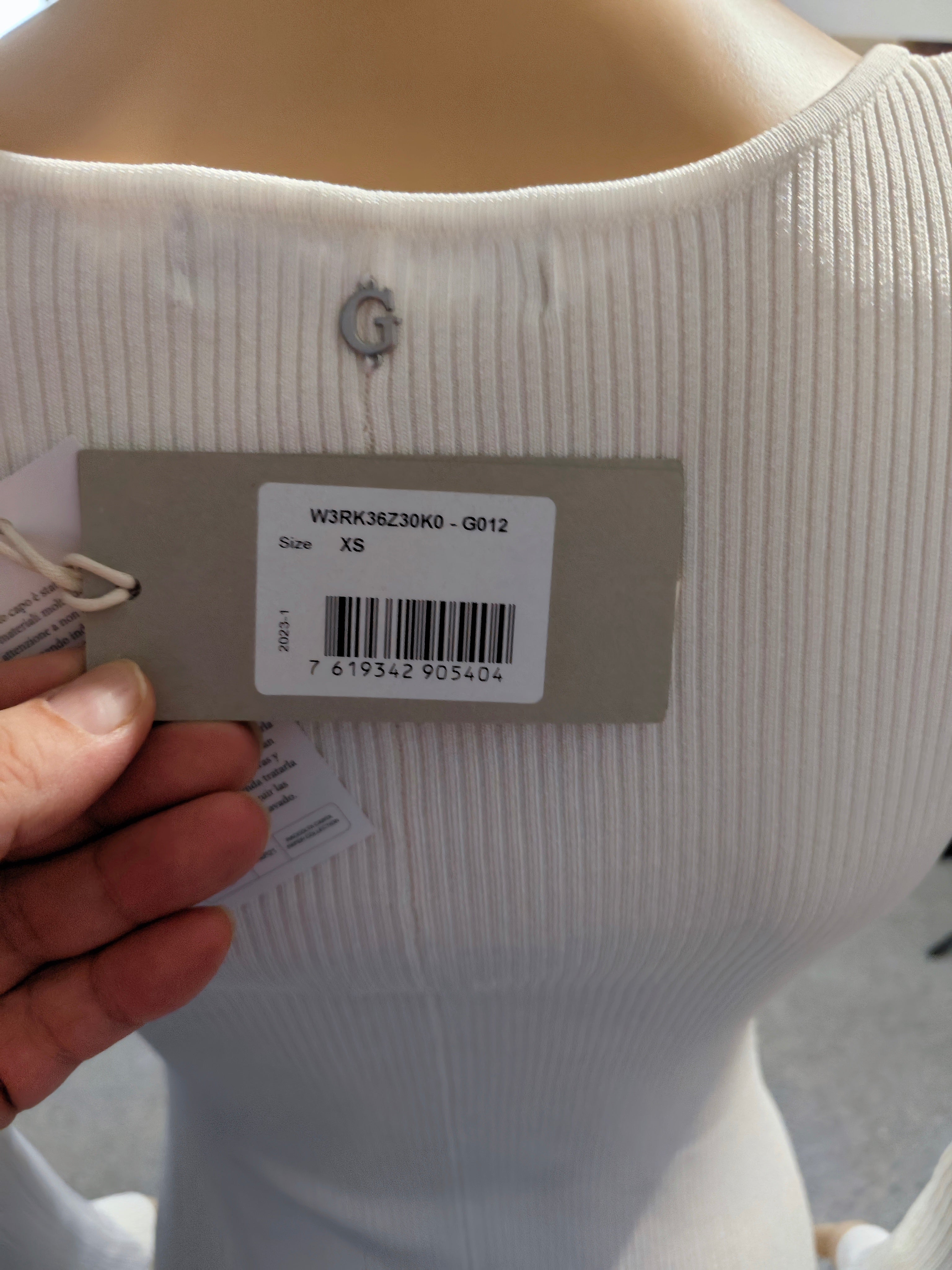 🤍Vestido blanco canalé GUESS Olivia – elástico🤍