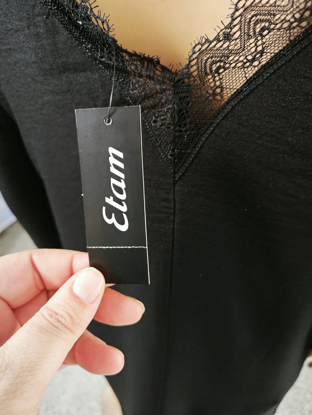 🖤 Vestido negro Etam con encaje
