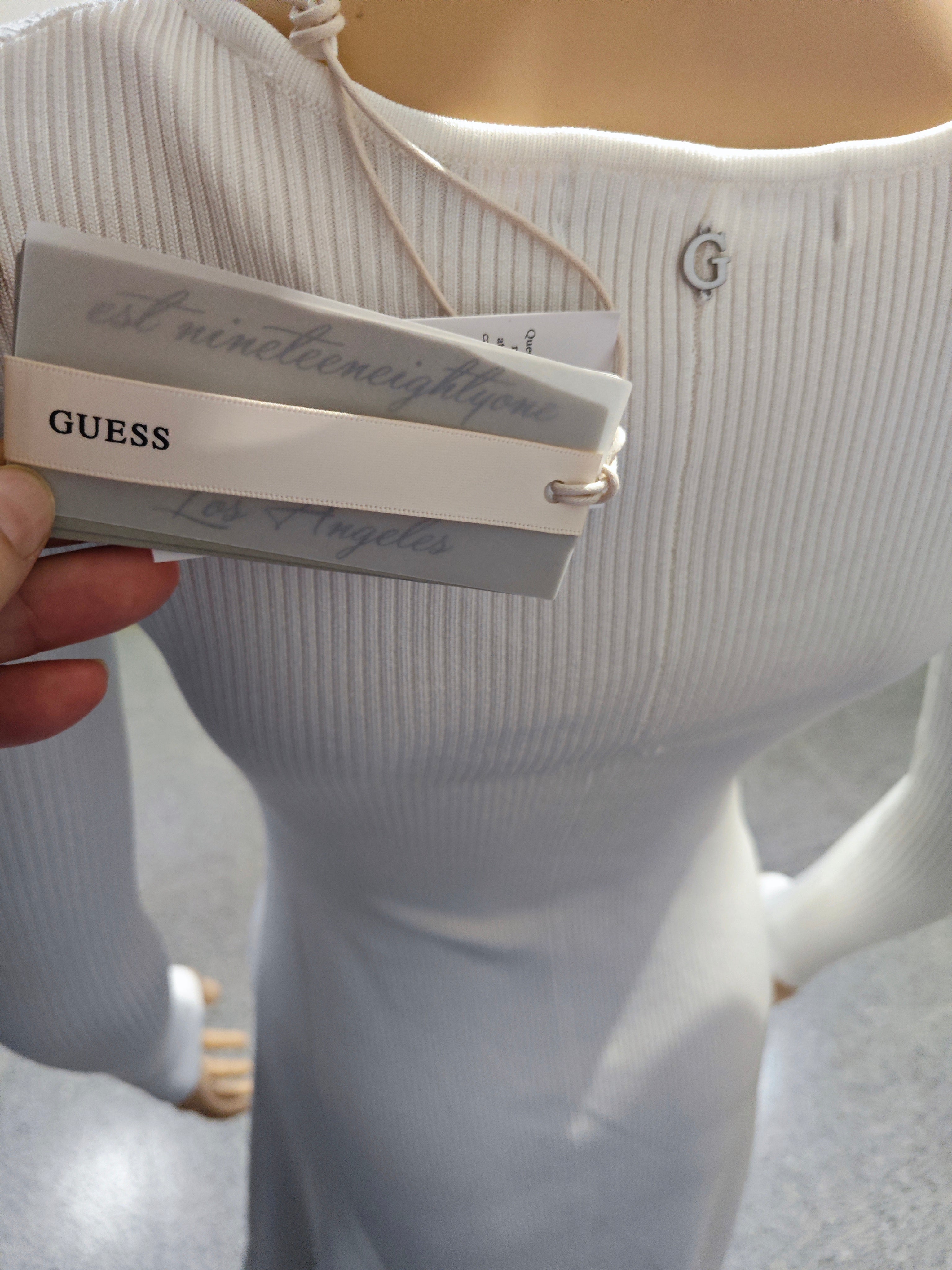 🤍Vestido blanco canalé GUESS Olivia – elástico🤍