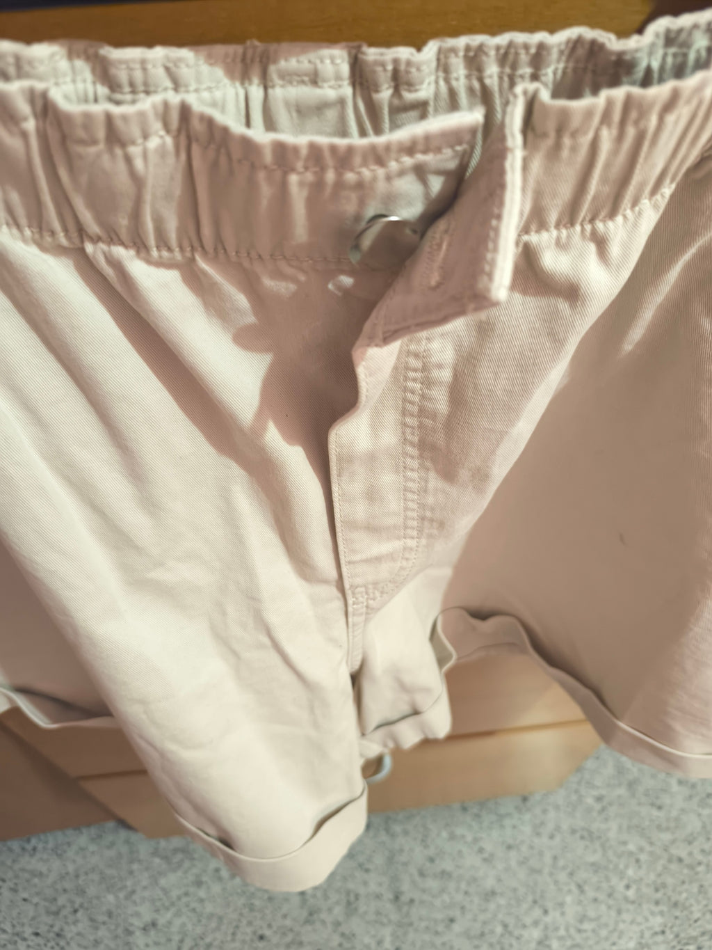 Short H&M de cintura alta con cintura elástica beige – Talla XXL