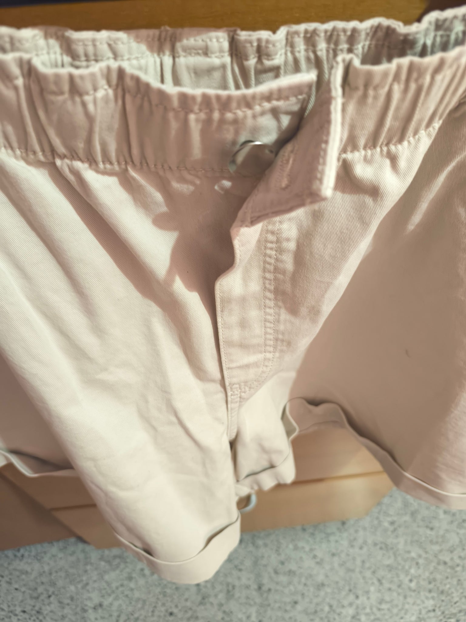 Short H&M de cintura alta con cintura elástica beige – Talla XXL