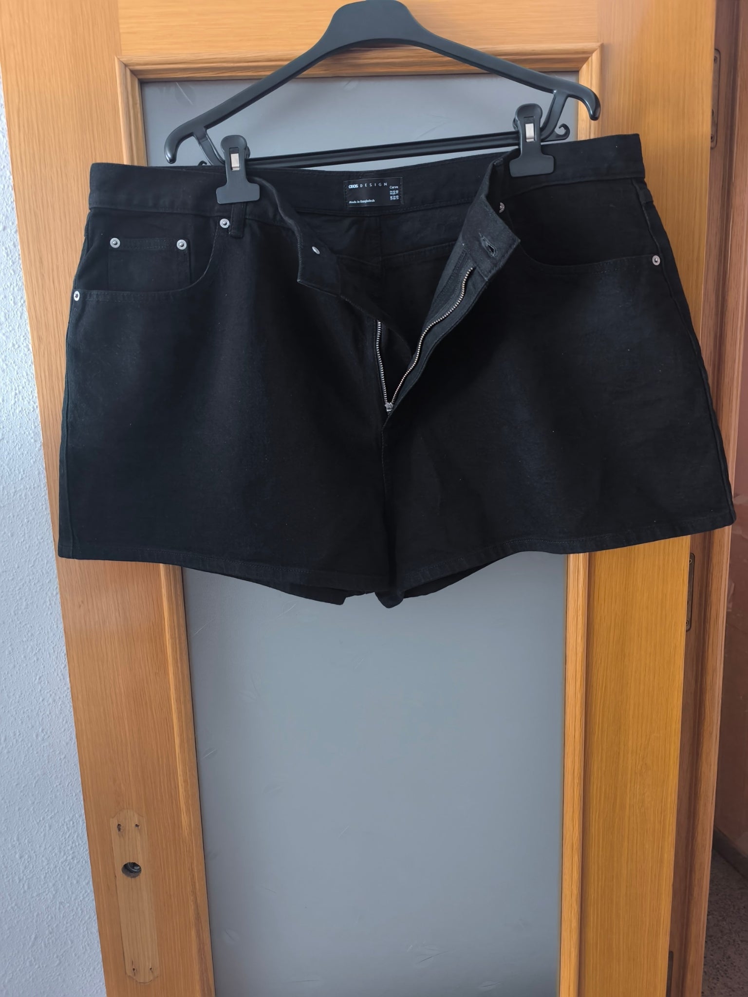Short vaquero negro ASOS Design Curve talla 50