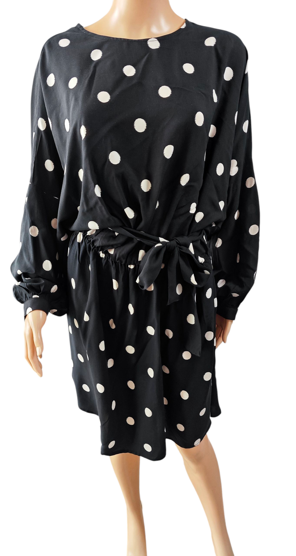 🖤⚪ Vestido corto negro con lunares blancos Esprit (EDC) 🖤⚪