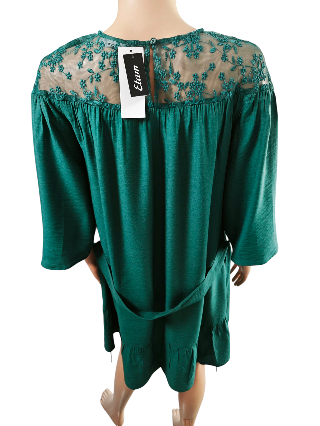 💚 Vestido verde esmeralda Etam con encaje floral delicado ✨