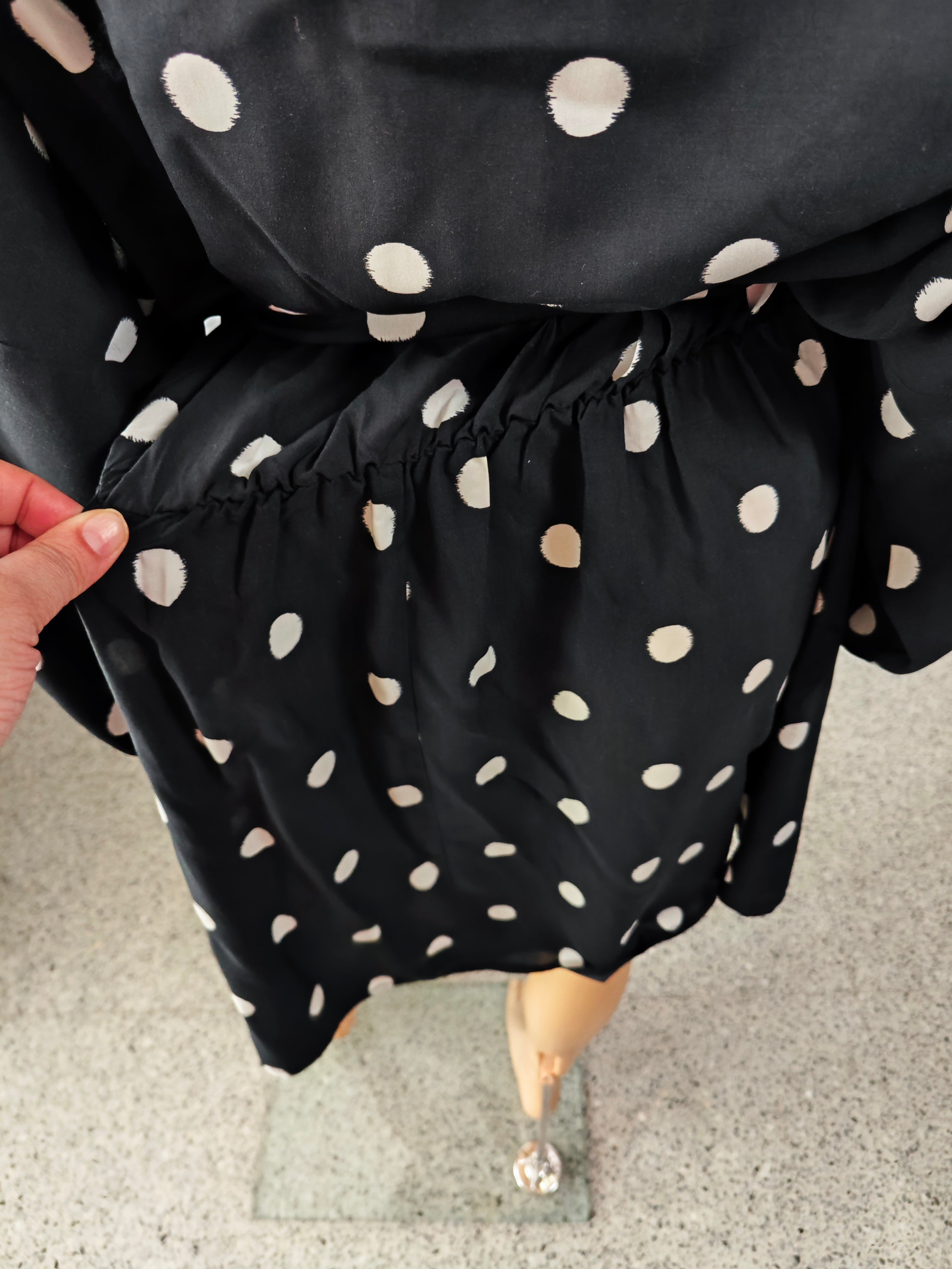 🖤⚪ Vestido corto negro con lunares blancos Esprit (EDC) 🖤⚪