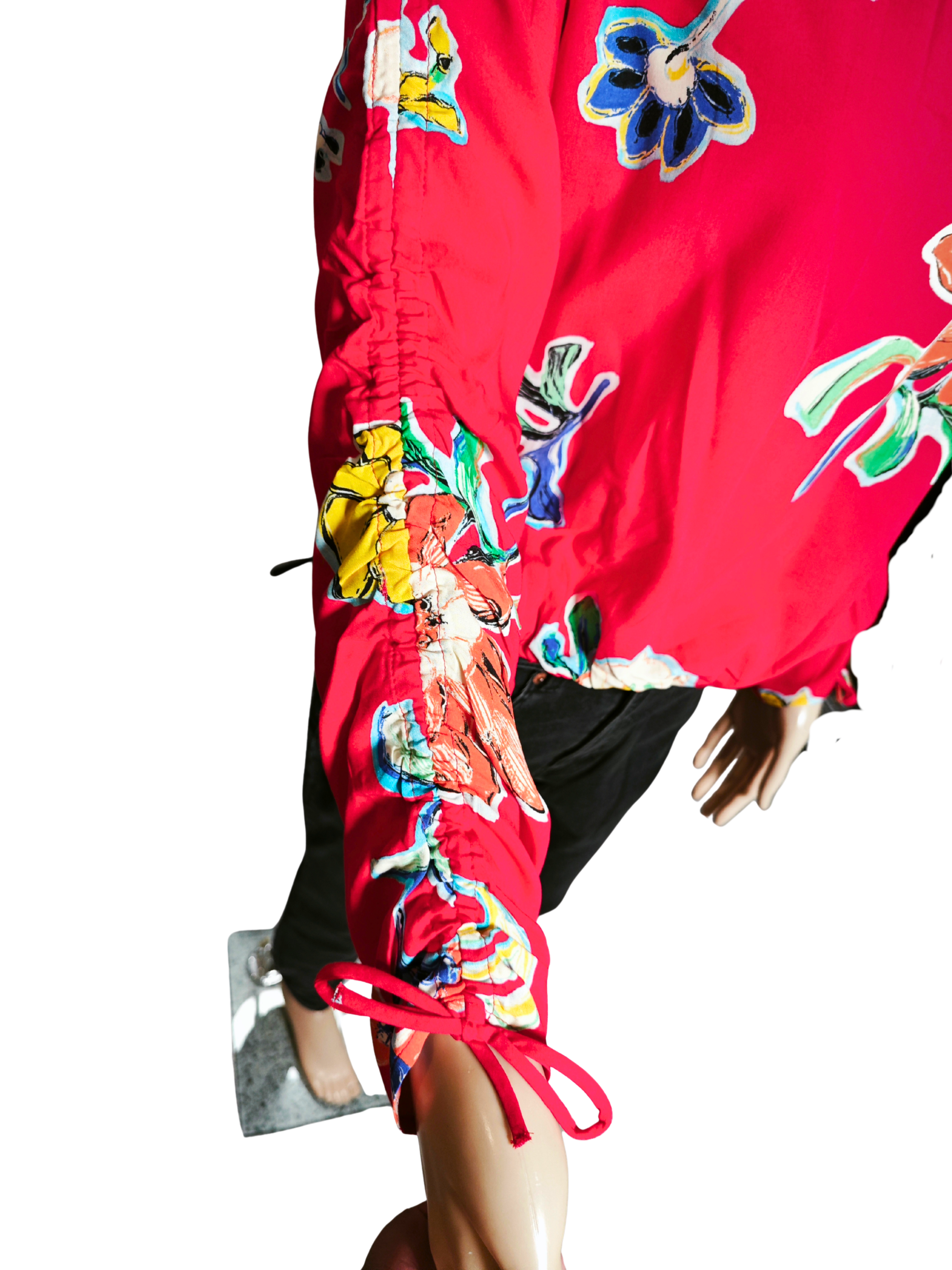❤️ Blusa roja floral DESIGUAL – mangas fruncidas con lazo